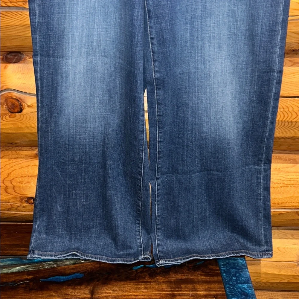 Gap NWT Mid Rise Wide Leg Jeans Size 29 Regular in Dark Wash - Picture 8 of 12